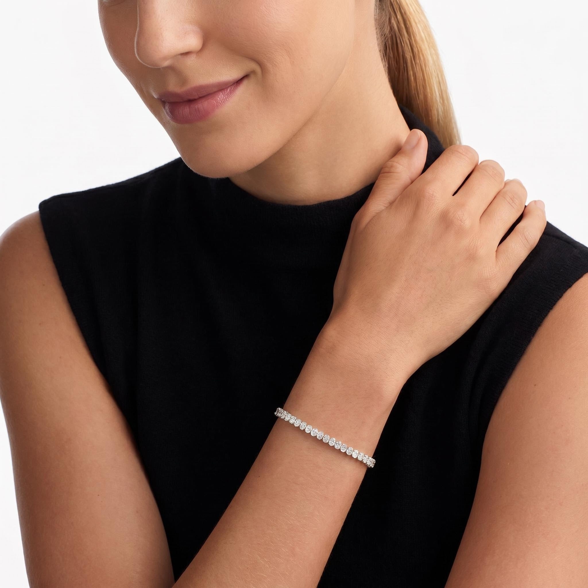 Oval Cut Classic Bracelet (0.2ct each)