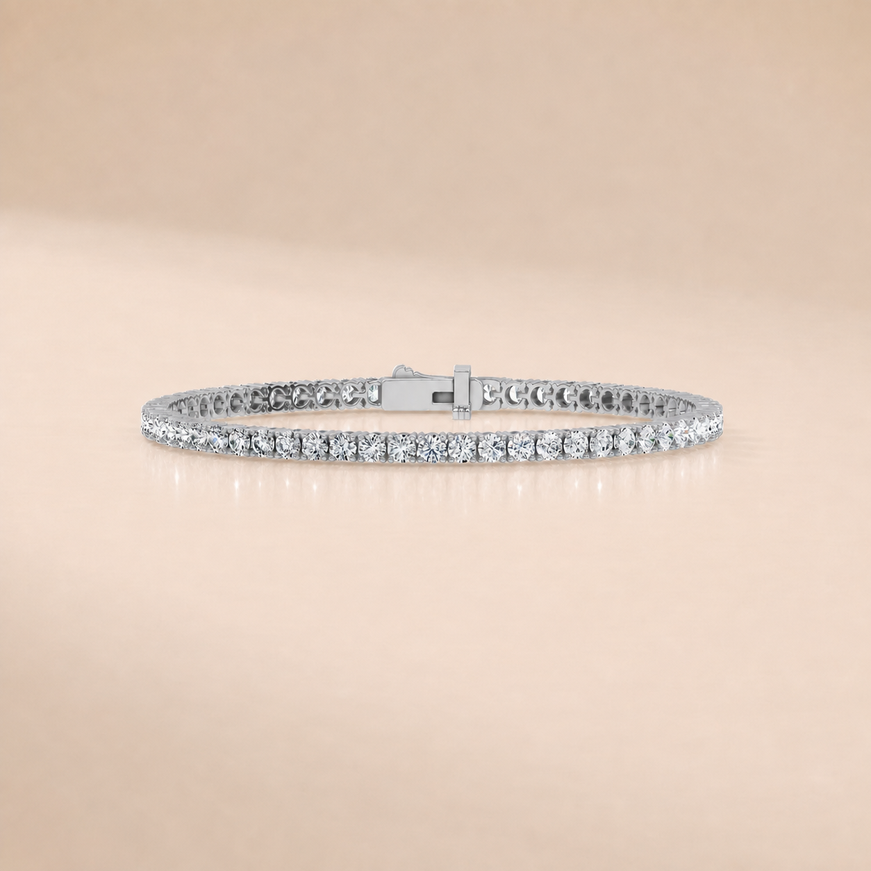 Slim Round Bracelet (0.1ct each)